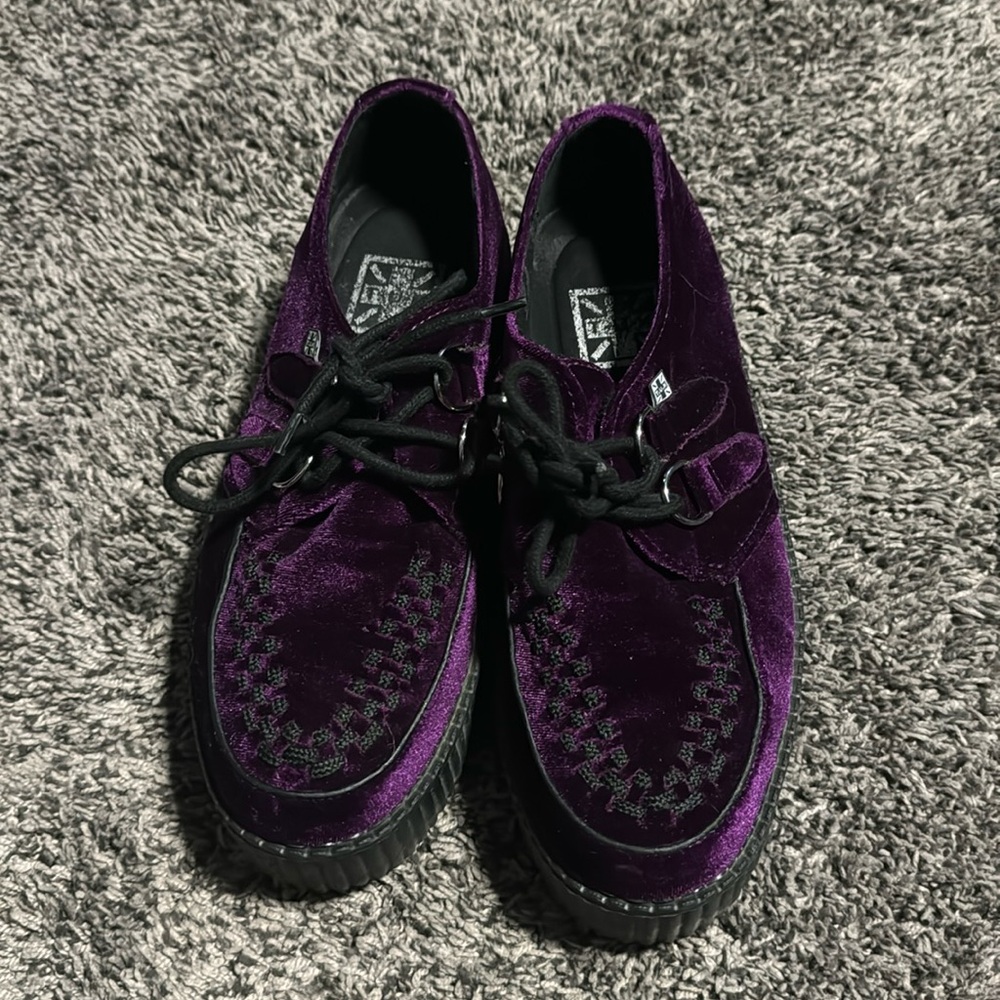 Purple velvet creepers